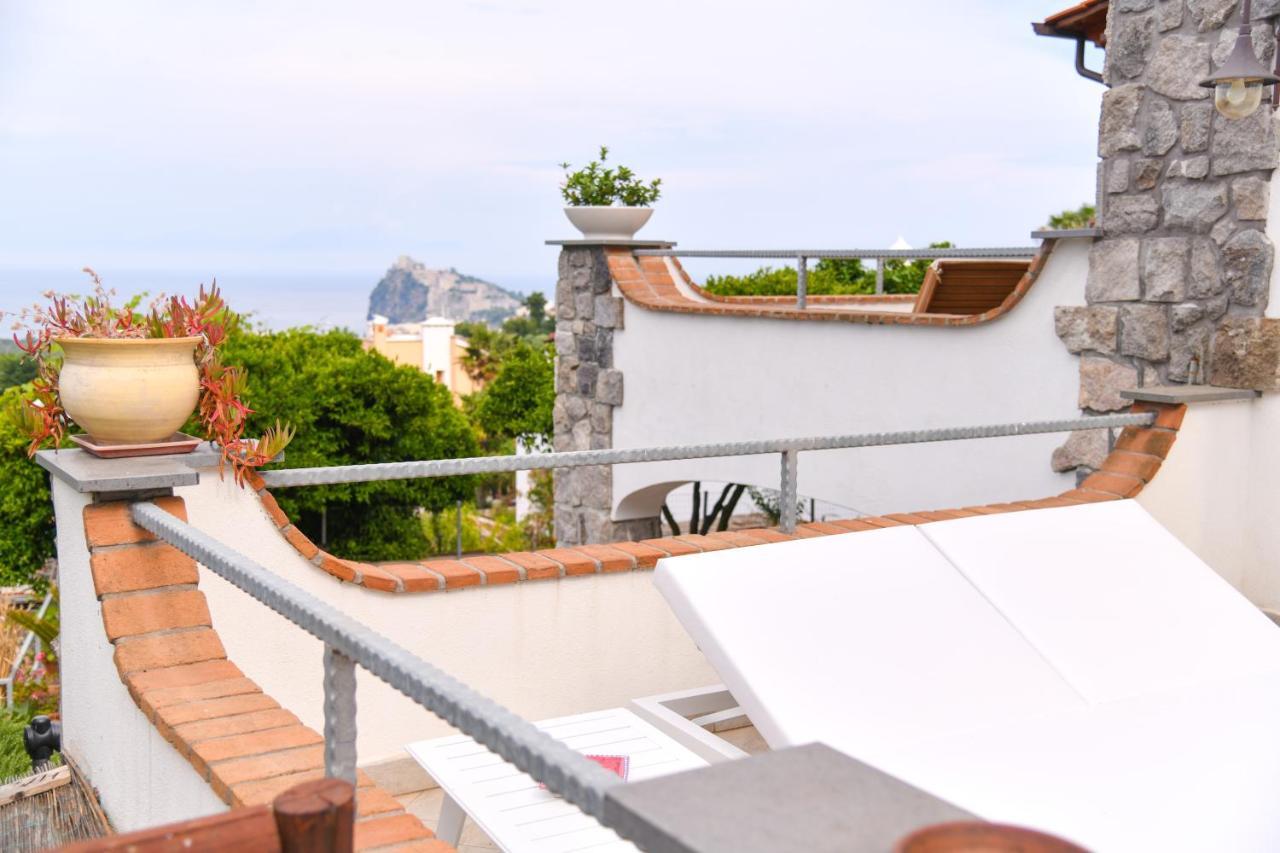 Relais Maison De Charles Искья Экстерьер фото